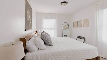 3 bedrooms, iron/ironing board, WiFi