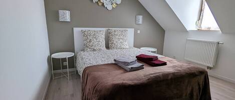 2 Schlafzimmer, Bügeleisen/Bügelbrett, Reisekinderbett, kostenloses WLAN