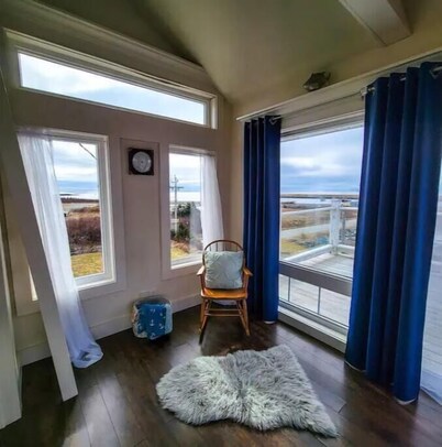Rolling Waves Ocean View Retreat. Escape to peace and tranquility.