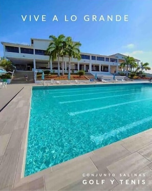 Piscine extérieure