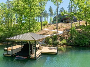 Exterior - Lake Keowee House - A Luxury Lakeside Retreat (Pickens County)