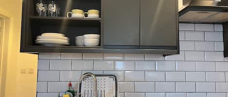 Apartment | Private kitchen | Fridge, microwave, oven, stovetop