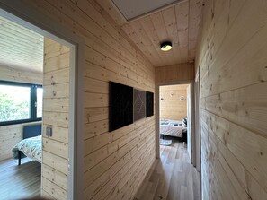 5 bedrooms, iron/ironing board, travel crib, free WiFi