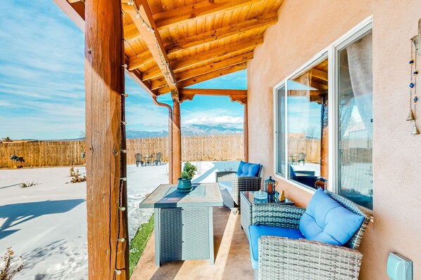 Terrace/patio - Panoramic home with effortless outdoor living, hammock, wood stove, & grill (Taos)