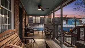 Interior - Riverside Trade Retreat Avantstay Industrial-chic, Near Downtown Asheville (Asheville)