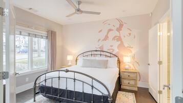 House (3 Bedrooms) | 3 bedrooms, bed sheets