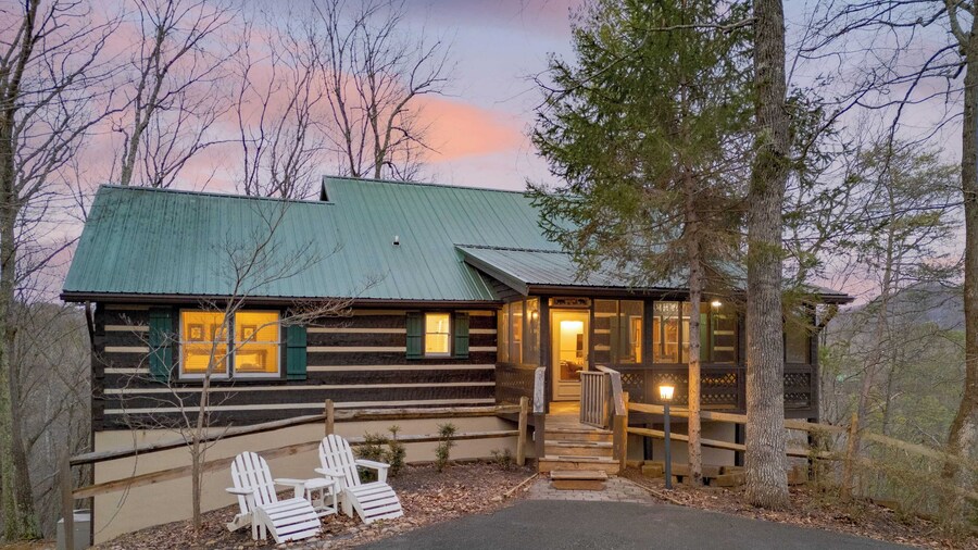 Twilight Ridge by Avantstay Mountain Mansion, 20min to Pigeon Forge