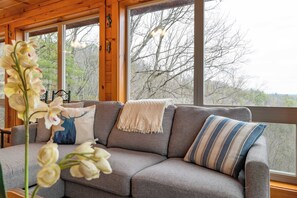 Interior - Twilight Ridge by Avantstay Mountain Mansion, 20min to Pigeon Forge (Sevierville)