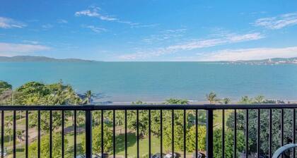 Studio 908 - Panoramic Oceanviews On The Strand