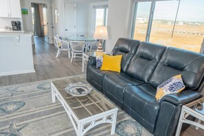 TV - Almost Heaven-Beyond Breathtaking Views! (Carolina Beach)