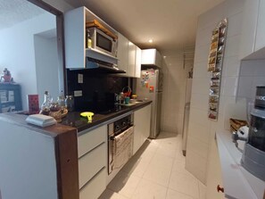 Cookware/dishes/utensils - Great spot for a long stay near the mountains (Bogotá)