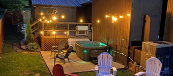 Hot Tub + Fire pit + Corn Hole + BBQ + Game Room + Spa Bath
