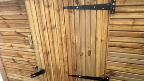 Cabin | Bathroom | Shower, hair dryer, towels - Fabulous Bar b q Lodge (Bristol)