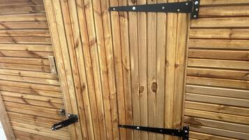 Kabin | Kamar mandi | Shower, pengering rambut, dan handuk