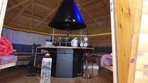 Cabin | Interior - Fabulous Bar b q Lodge (Bristol)
