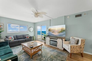 Smart TV, chimenea y tenis de mesa 