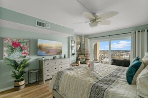 3 Schlafzimmer, Schreibtisch, Bügeleisen/Bügelbrett, Reisekinderbett