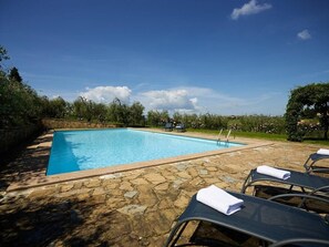 A heated pool - Villa Stellina - Private Tuscan villa with pool (Tavarnelle Val di Pesa)