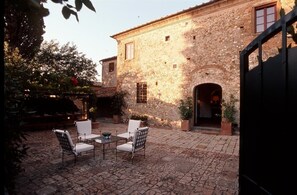 Terrace/patio - Villa Stellina - Private Tuscan villa with pool (Tavarnelle Val di Pesa)