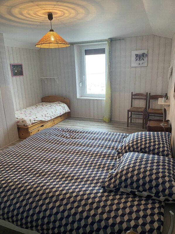 1 habitación, wifi gratis y ropa de cama