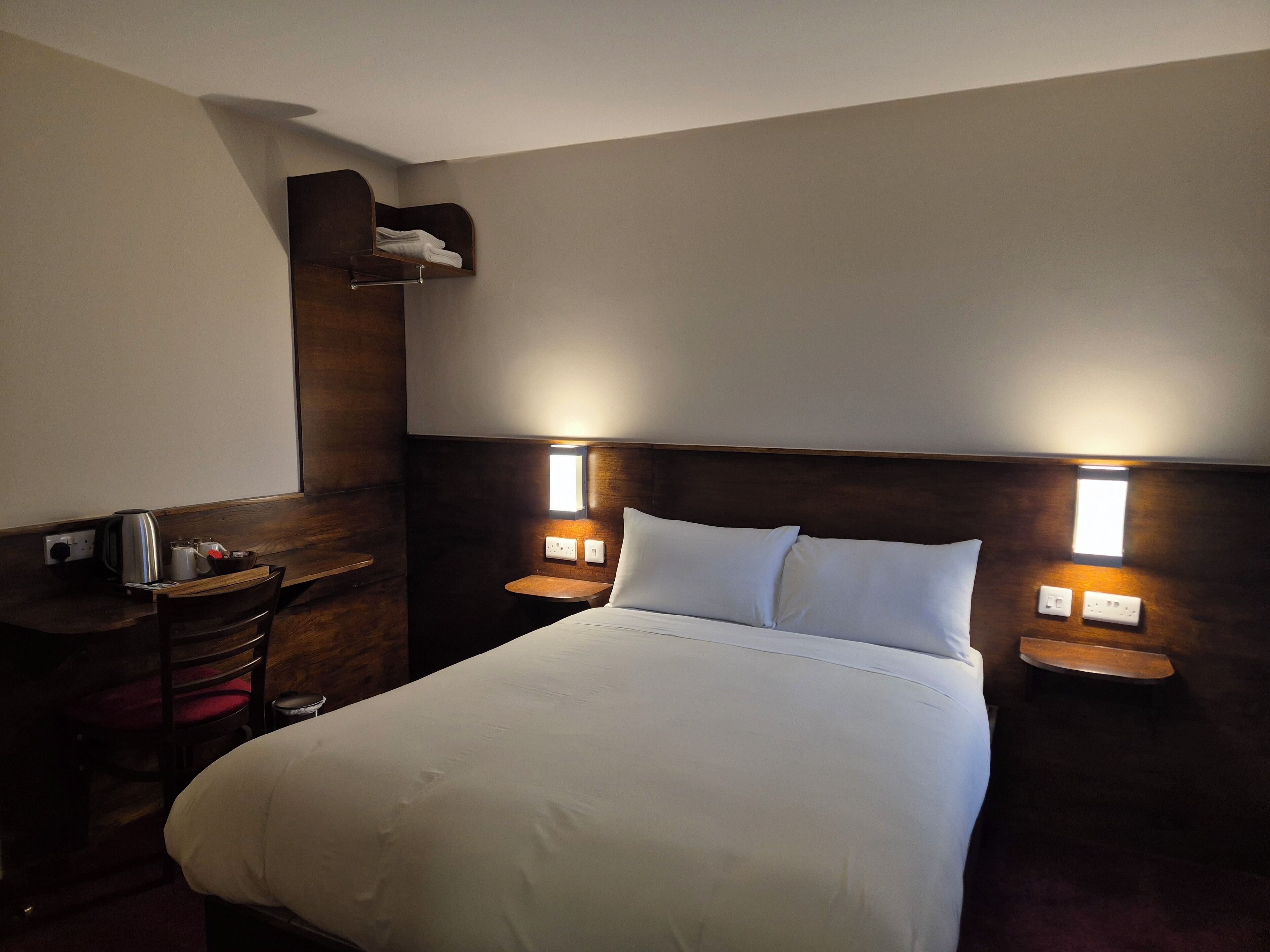 Dobbeltrom – city | Wi-fi (inkludert) og sengetøy