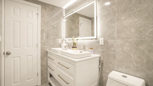 The Mod Pad: 15 min from Airport: Free Parking