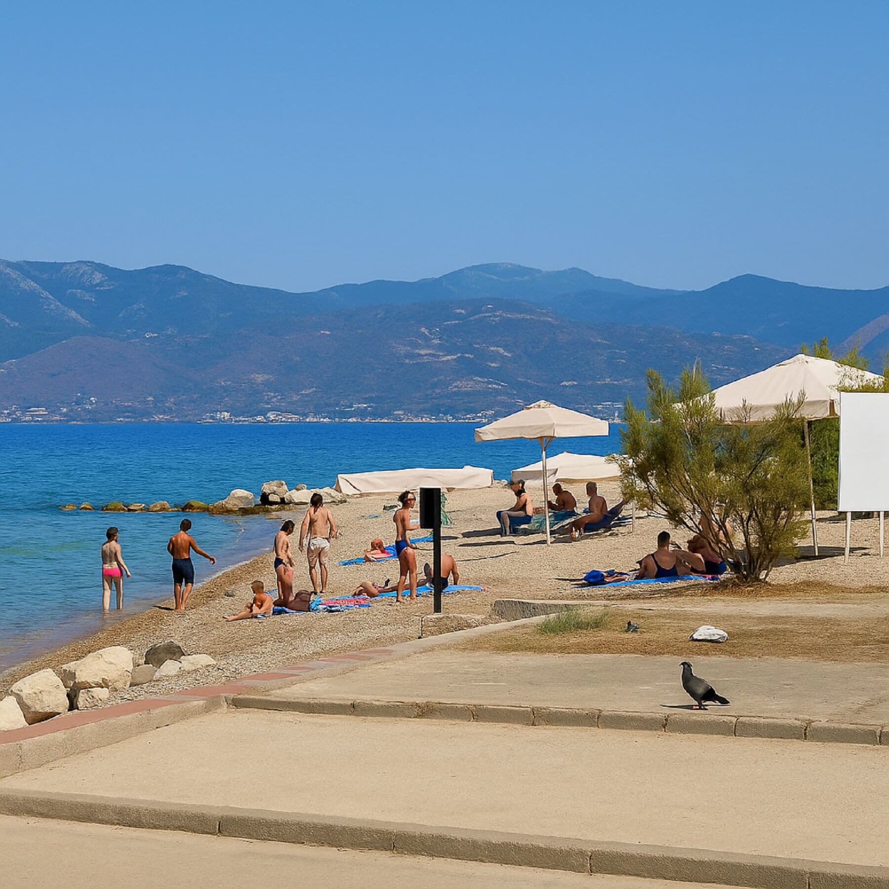 Una spiaggia nelle vicinanze
