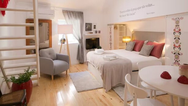 1 bedroom, WiFi, bed sheets - Casa Inteiro em: Lisboa, Portugal (Lisboa)