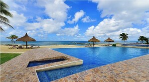 Pool - Costa del Sol Cozumel B5 - Charming Luxurious Villa Coralina (San Miguel de Cozumel)