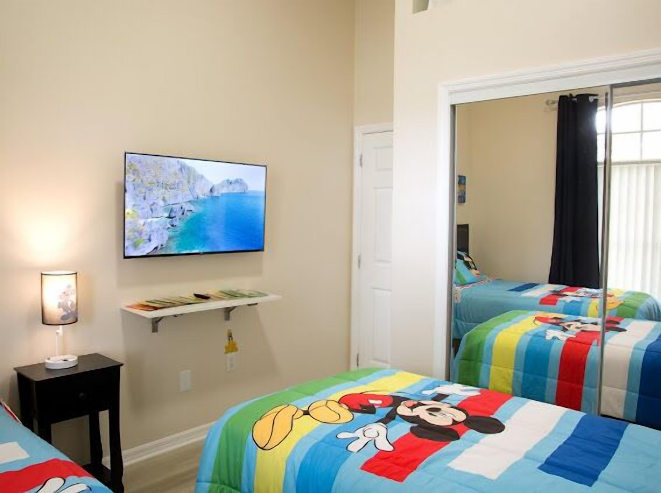2 chambres, fer et planche à repasser, Wi-Fi gratuit, draps fournis
