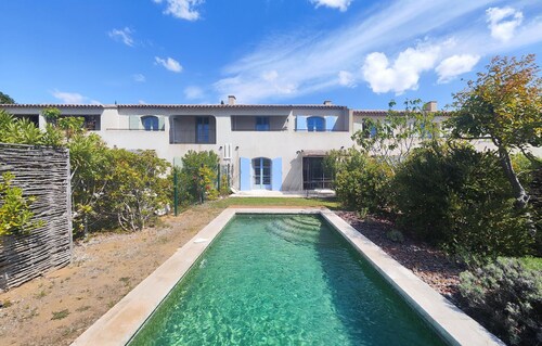 Superbe maison à Saint-Laurent-de-la-Ca