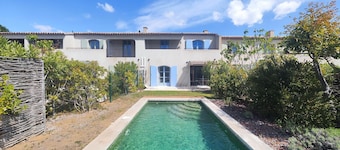 Awesome home in Saint-Laurent-de-la-Ca