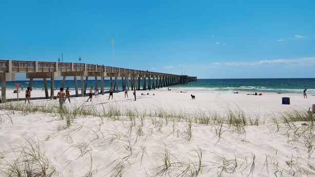 Beach - Laguna Haven! 3BR 2BA Sleeps 7! Your Perfect Escape! (Panama City Beach)