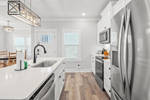 House, Multiple Beds, Patio, Garden View (220 Lahan Blvd - Laguna Haven) | Private kitchen | Fridge, microwave, oven, stovetop - Laguna Haven! 3BR 2BA Sleeps 7! Your Perfect Escape! (Panama City Beach)