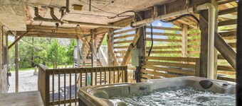 3 Mins to Beach, Cozy Frisco 3Bd w/ Hot Tub