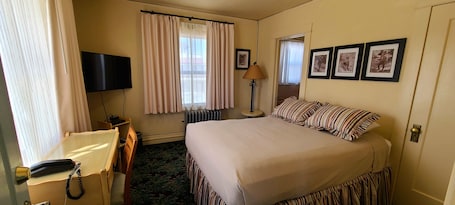 Classic Single Room | Desk, blackout drapes, free WiFi. Historic Dow Hotel