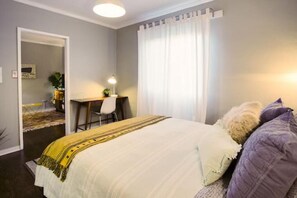 1 bedroom, in-room safe, desk, iron/ironing board