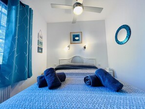 4 bedrooms, iron/ironing board, Internet, bed sheets - Villa Tramuntana by Costabravaway (Calonge)