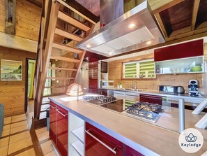 Køleskab, mikrobølgeovn, ovn, opvaskemaskine