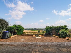 Outdoor dining - 2 bedroom accommodation in Chirnside, near Duns (Chirnside, near Duns)
