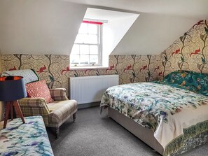 2 bedrooms, free WiFi, bed sheets - 2 bedroom accommodation in Chirnside, near Duns (Chirnside, near Duns)