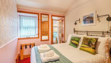 4 chambres, Wi-Fi gratuit, draps fournis