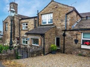 Exterior - 4 bedroom accommodation in Hawes (Hawes)