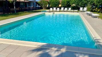 Beheizter Pool