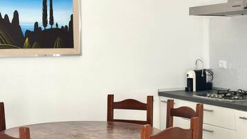 Kühlschrank, Ofen, Geschirrspüler