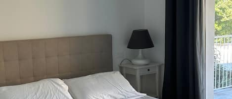 2 bedrooms, bed sheets