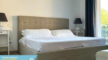 2 bedrooms, bed sheets