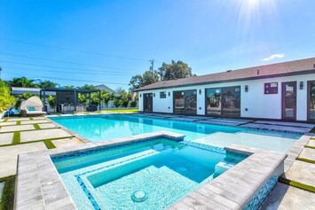 Image of 3BR/2BA Private Oasis: Pool, Hot Tub, Dining