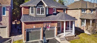 Stylish 2BR: w/free parking & streaming!