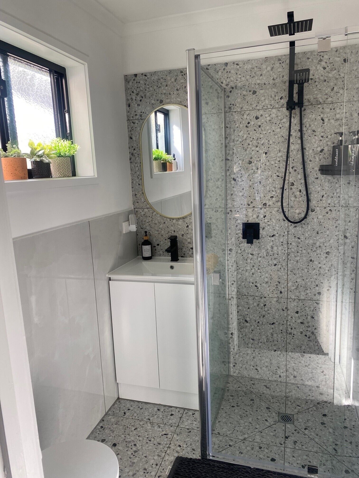 Shower, towels, soap, shampoo
